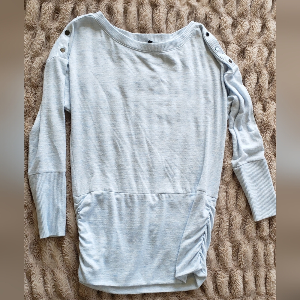 White House  black market womens MEDIUM blue marbled tunic